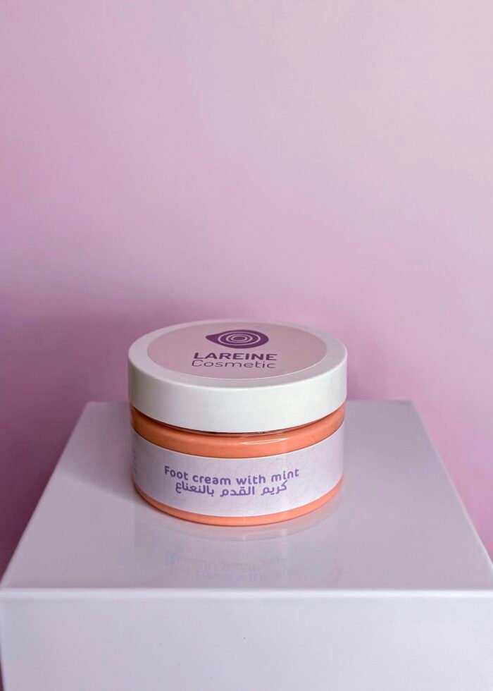 كريم القدم بالنعناع 
Foot cream wi - Image 1
